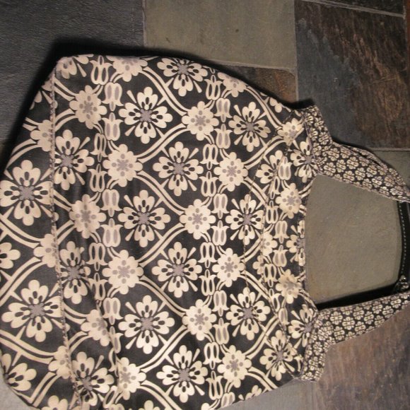 Large Black /Cream flower pattern Sutter Fossil shopper tote bag. - Picture 12 of 12